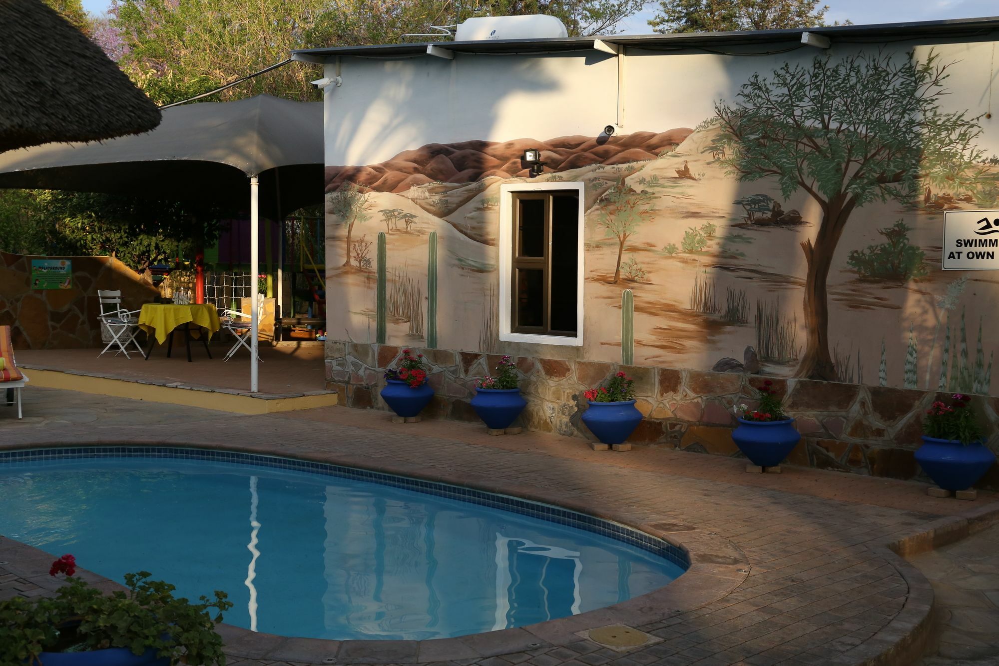 Capbon Guesthouse Windhoek Exterior photo